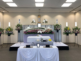 大阪市立瓜破斎場 親族25名 会葬者15名