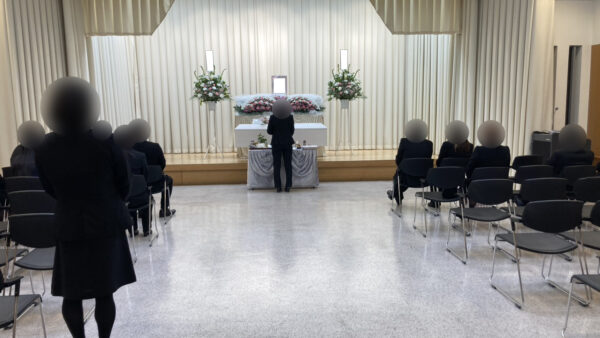 堺市立斎場で行う家族葬・一日葬の実例｜堺市斎場第一大式場を利用した無宗教のお別れ会