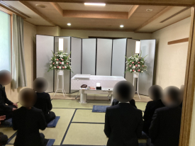 大阪市立北斎場で行う家族葬｜無宗教の通夜・葬儀の実例と費用を徹底解説【大阪市営斎場】