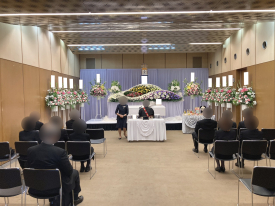 大阪市立北斎場で行う家族葬｜一年前にお母様、そしてこの度お父様をお見送りされたご家族の実例と費用・流れを詳しく解説